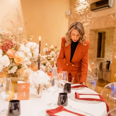 Cristina_Orsatti Krizia e Alberto_final inspection of wedding tables